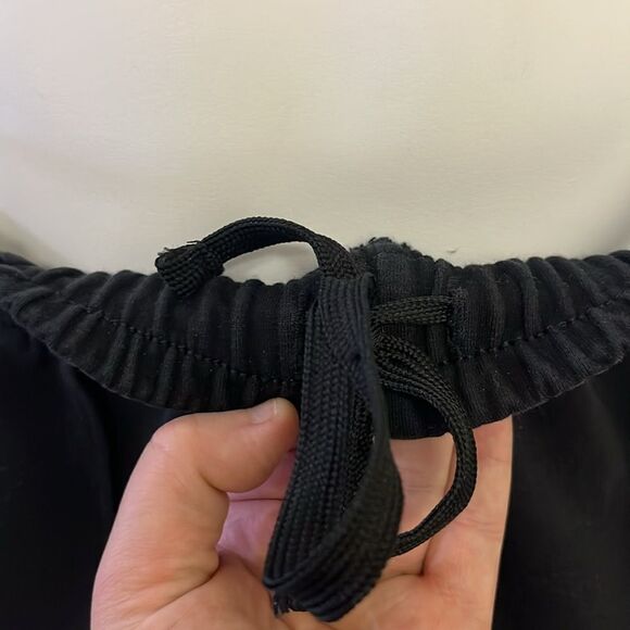 Old Navy Active Women’s Black Dynamic Fleece High-Rise Pockets Joggers- Medium - Picture 5 of 15